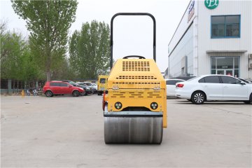 鋼輪式壓路機和輪胎壓路機有什么區(qū)別？